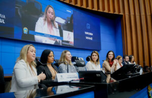 Lia Nogueira defende protagonismo feminino em audiência pública