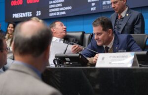 Deputado Renato reivindica ao Estado caminhão basculante para produtores do Assentamento Uirapuru