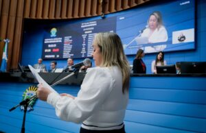 Lia Nogueira intervém por iluminação em rodovia e pavimentação em importantes trechos de Dourados