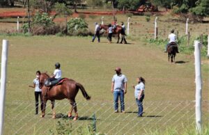 Renato Câmara intervém por recursos federais para o Centro de Equoterapia do 8º BPM de Nova Andradina