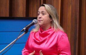 Lia Nogueira defende atendimento 24h nas delegacias da mulher