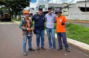 Inspetor Cabral participa de ação preventiva de supressão e reposição de árvores em Dourados