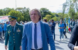 Deputado Caravina solicita inclusão de Perito Oficial Papiloscopista no concurso da Polícia Civil