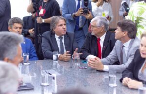 Deputado Caravina cobra aumento do efetivo policial em reunião sobre combate ao feminicídio