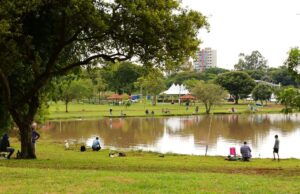 Em homenagem ao trabalhador, prefeito libera pesca no Parque do Flórida no Dia do Trabalho
