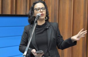 Alta da violência contra mulheres reforça urgência de políticas permanentes em MS, afirma Gleice Jane