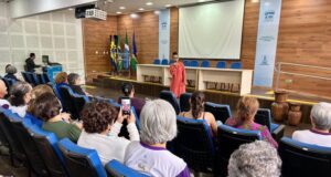 Programa Envelhecer é Legal leva formação sobre direitos da população idosa a gestores e profissionais da rede