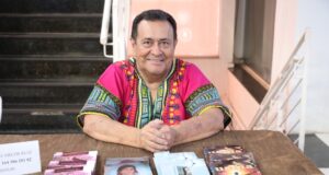 Câmara de Dourados entrega Prêmio Ildefonso ao escritor Antônio Carlos Ruiz