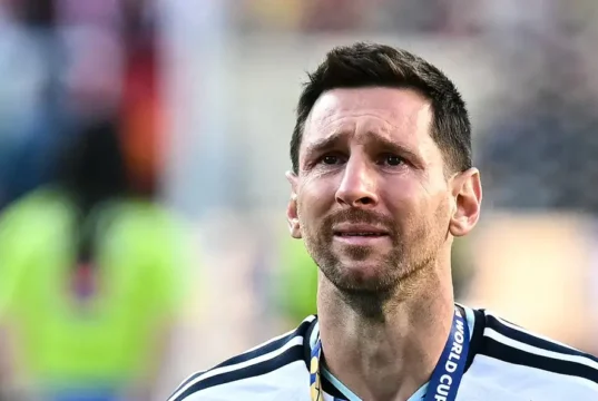 Lionel Messi anuncia aposentadoria da seleção argentina