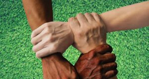 Prefeitura adere programa estadual e cria Plano Municipal de Metas Antirracistas