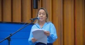 Lia Nogueira busca facilitar acesso de famílias ao desconto de 60% no IPVA