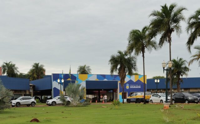 prefeitura-fachada-abril_-18