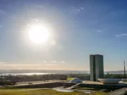 Congresso vota nesta semana fim da escala 6×1 e “taxa das blusinhas”