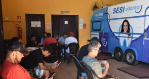 Indústria transforma sorrisos de trabalhadores em Inocência