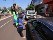 Prefeitura conscientiza população sobre respeito às vagas de idosos e pessoas com deficiência