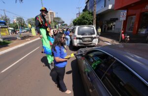Prefeitura conscientiza população sobre respeito às vagas de idosos e pessoas com deficiência