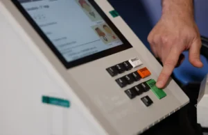 Eleições 2026: saiba em quantos candidatos votar e a ordem de votação