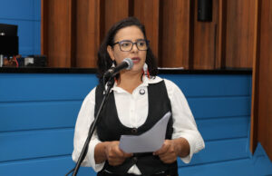 Deputada Gleice Jane alerta para avanço da intolerância religiosa