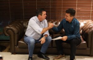 Prefeito se reúne com governador e garante 25 km de recapeamento para Dourados